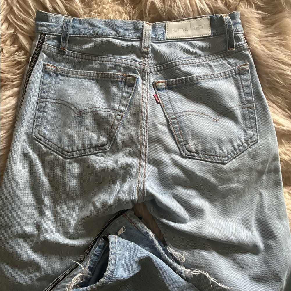 Levi’s Redone High Rise Ankle Crop Zipper Jeans 26